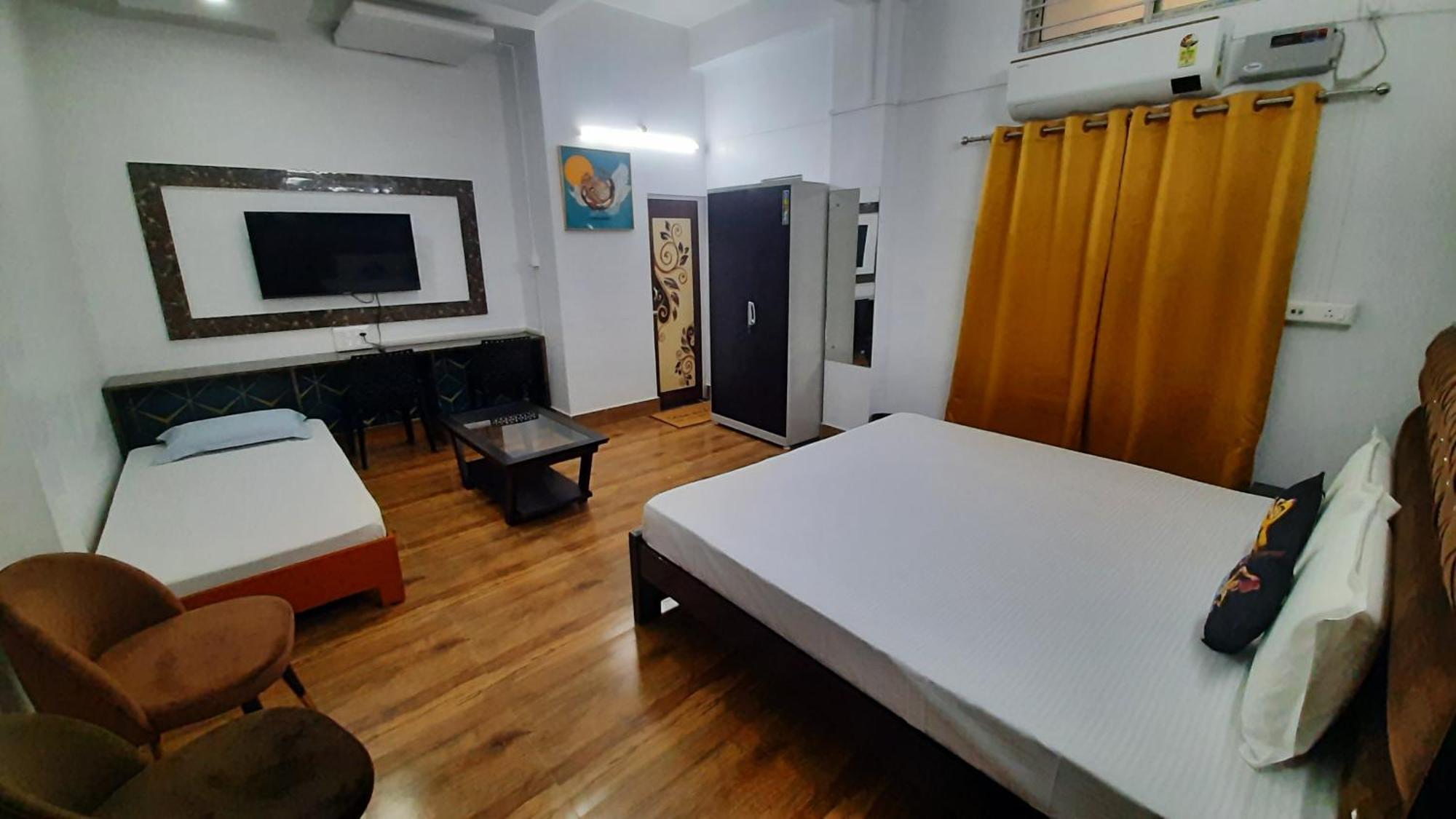 The Palm Suites , Incredible North East Tourism , Couples & Family Гувахати Екстериор снимка